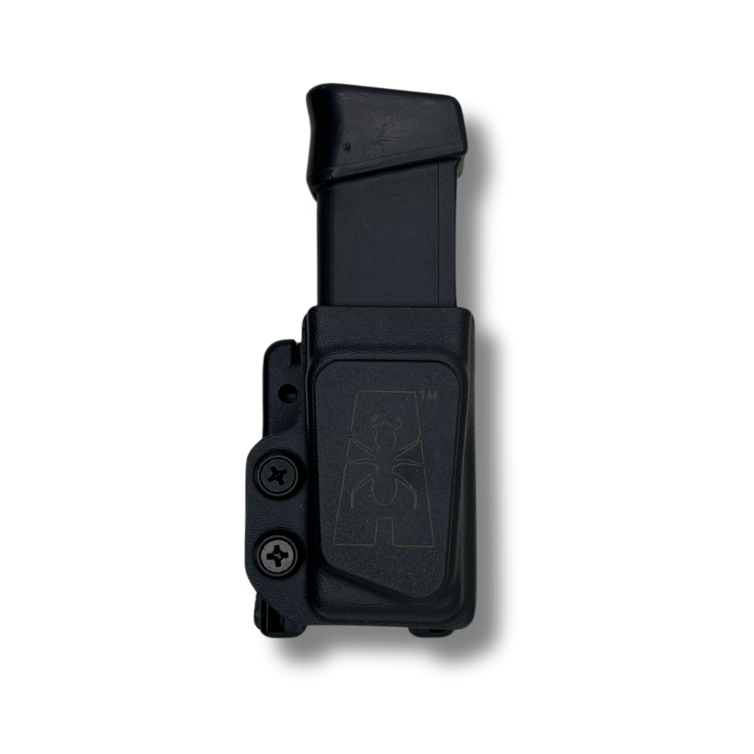 The MORPH Magazine Carrier