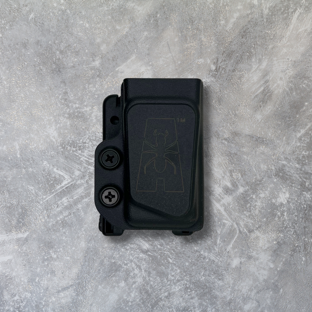 The MORPH Magazine Carrier