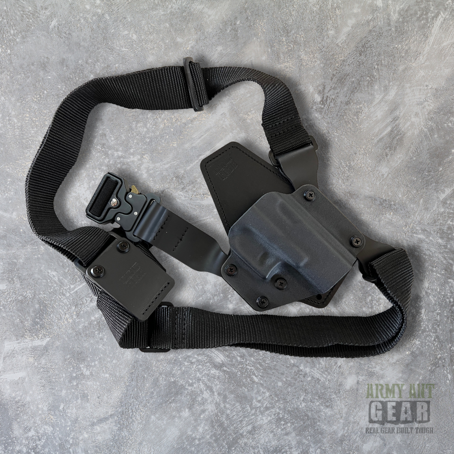 The COMMANDER Holster RIGHT HAND
